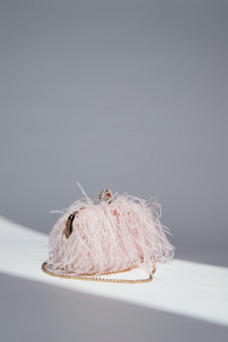 feathers style clutch