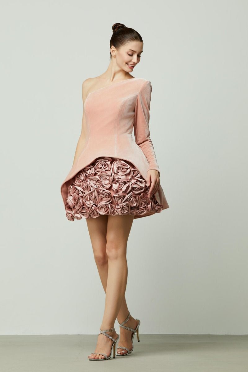 Rose-shaped embellishments dress