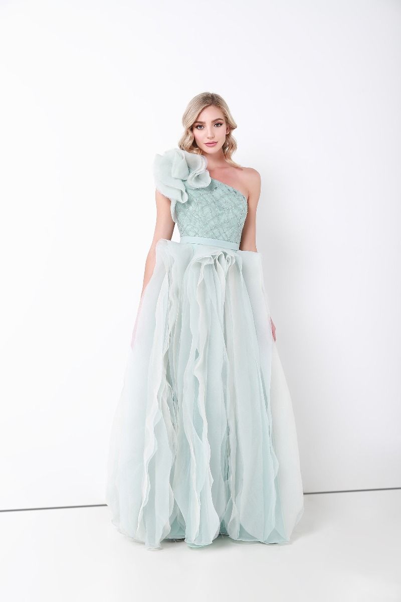 One-shoulder ruffled dress