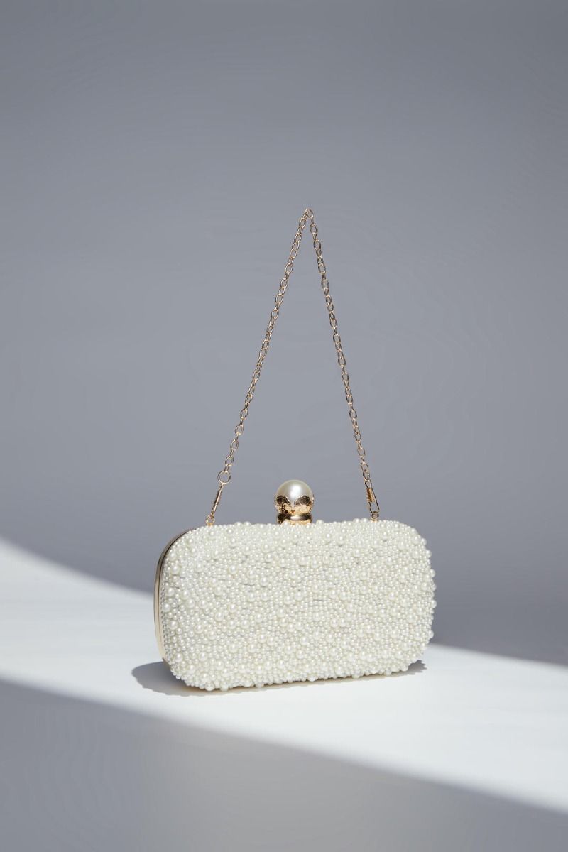 Peral embellishment clutch